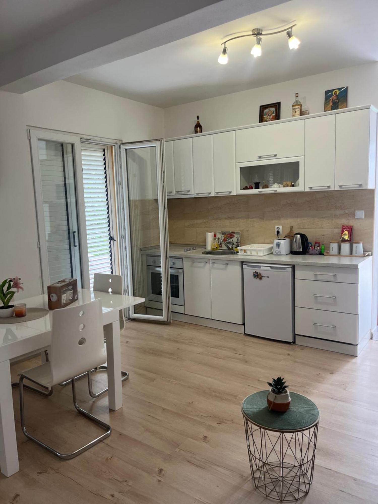 Ferienwohnung Apartman Iskra Bijela Exterior foto