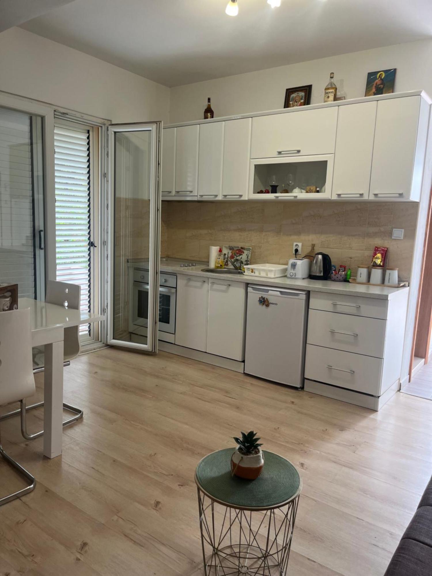 Ferienwohnung Apartman Iskra Bijela Exterior foto
