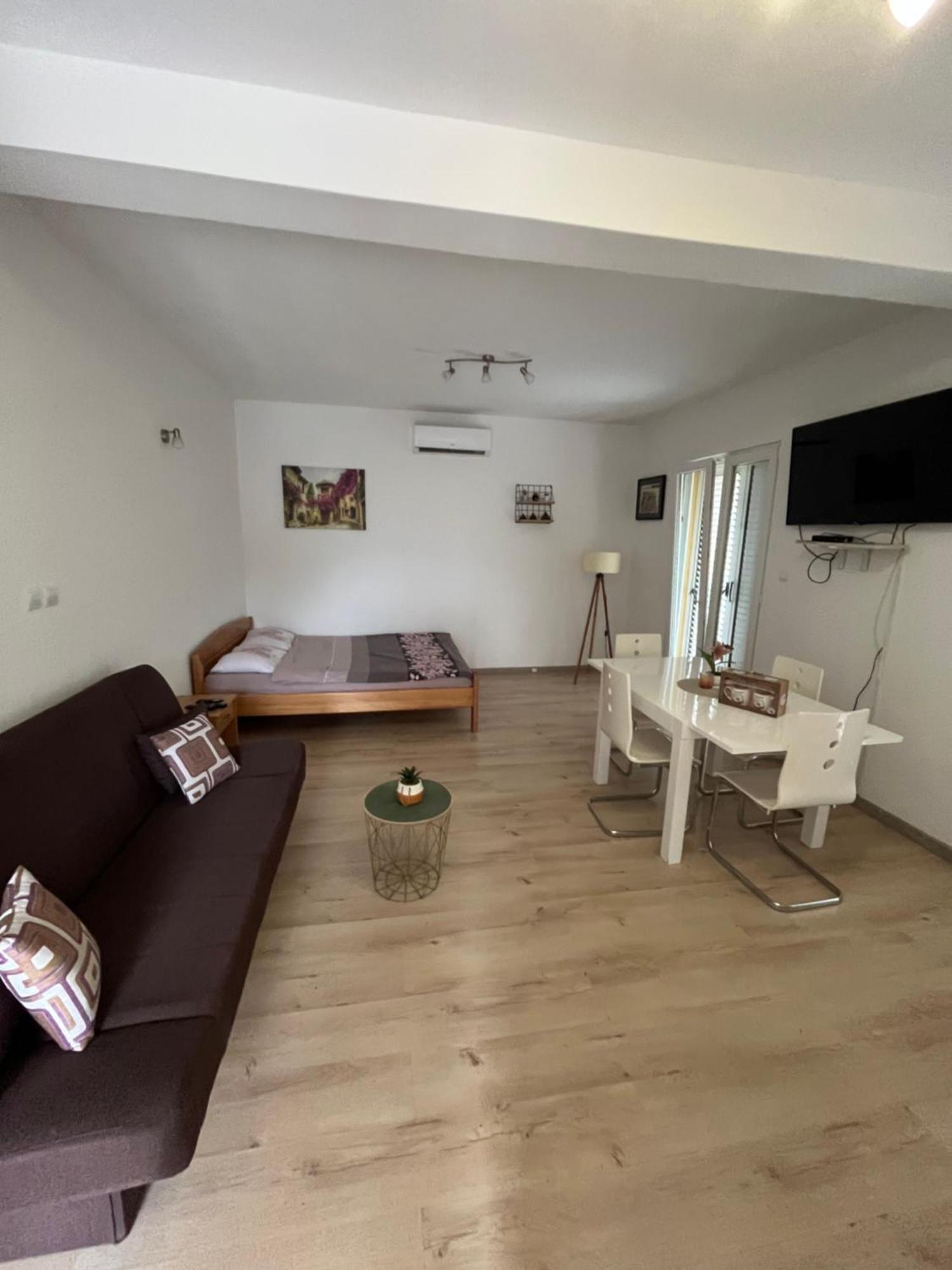 Ferienwohnung Apartman Iskra Bijela Exterior foto